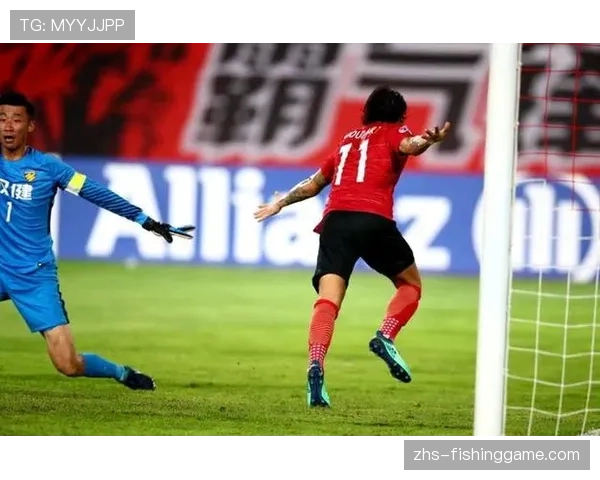 特写：伤愈复出即进球，水晶宫老将扎哈的回归之夜